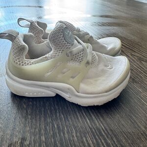 Nike Kids' White and Cream Sneakers